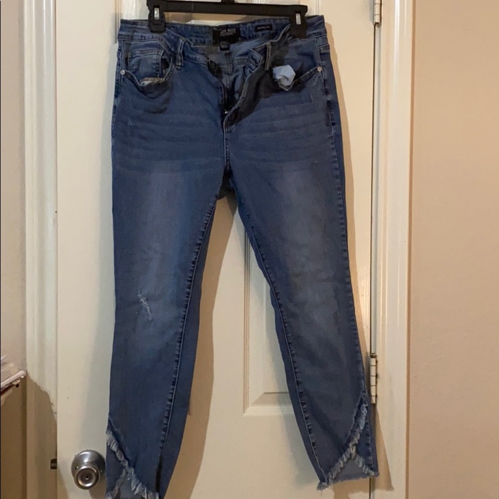 Womens distressed Judy Blue jeans